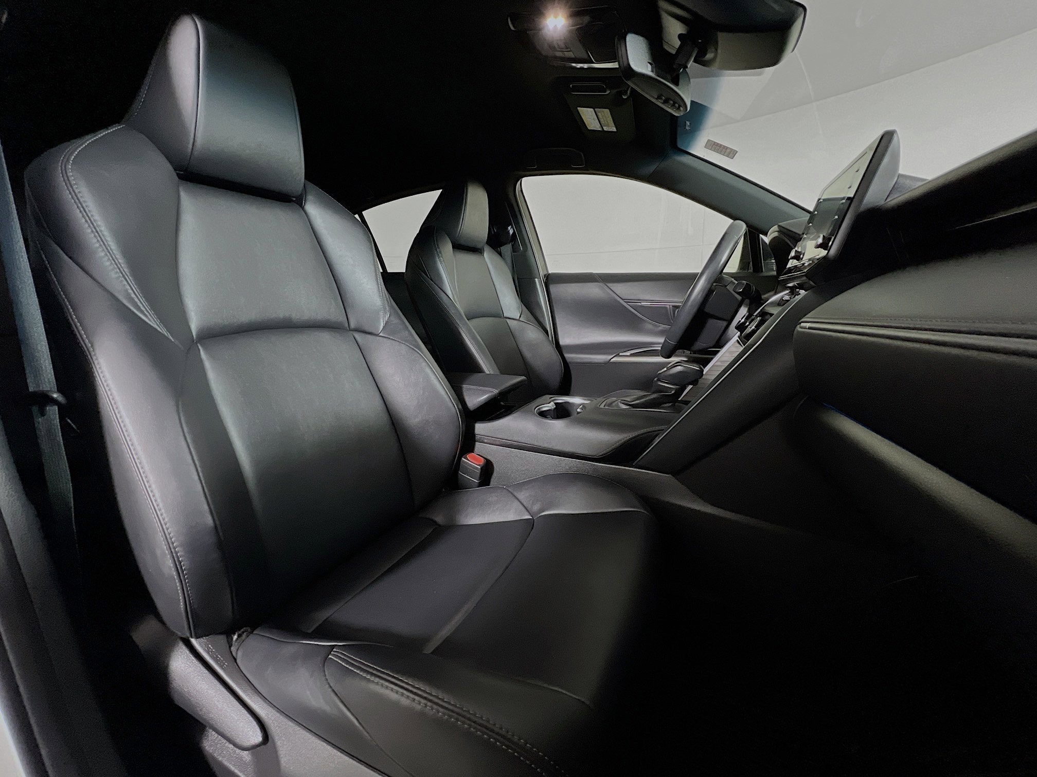 2022 Toyota Venza Base