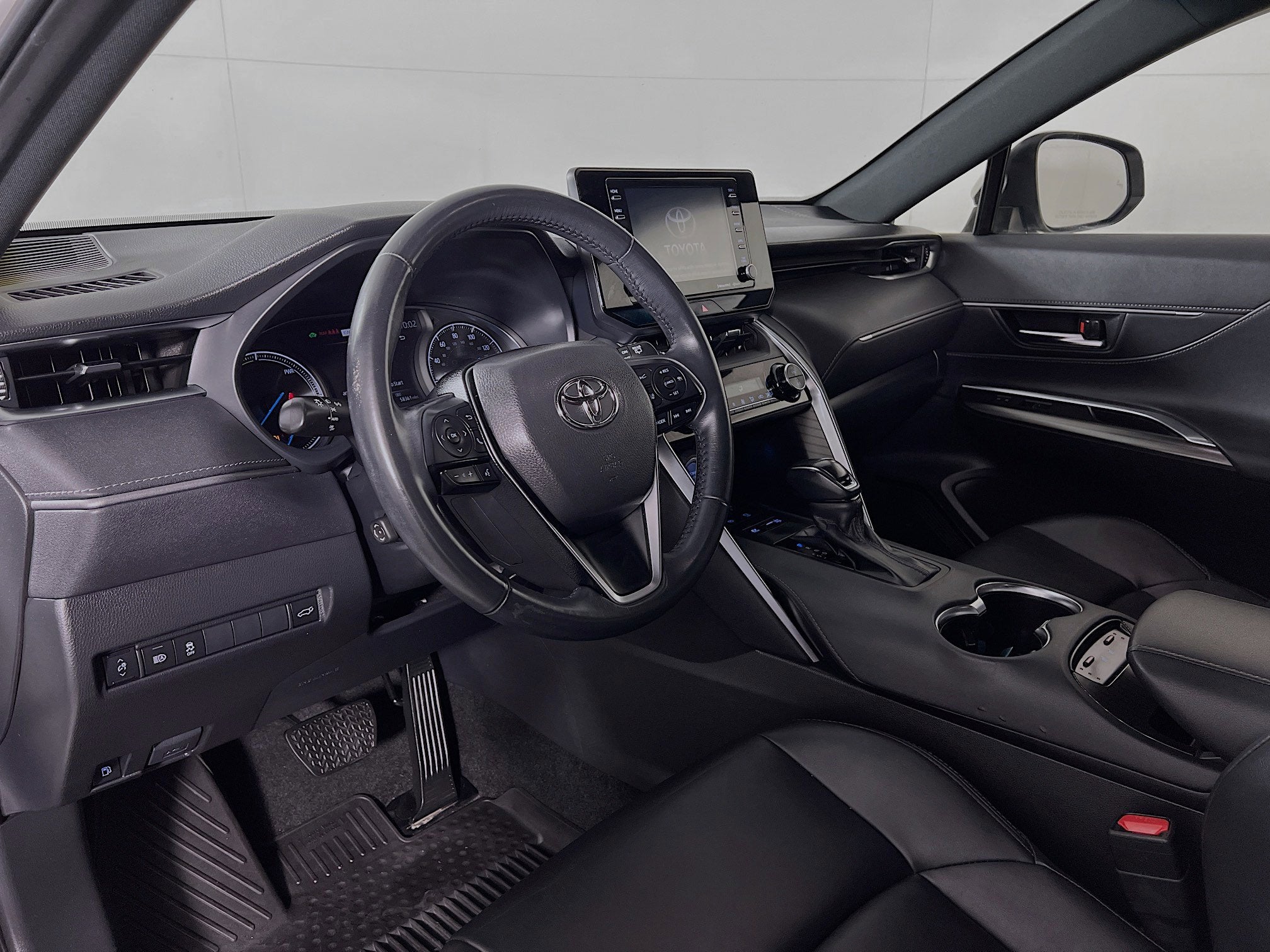 2022 Toyota Venza Base