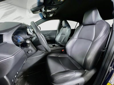 2023 Toyota Venza Base