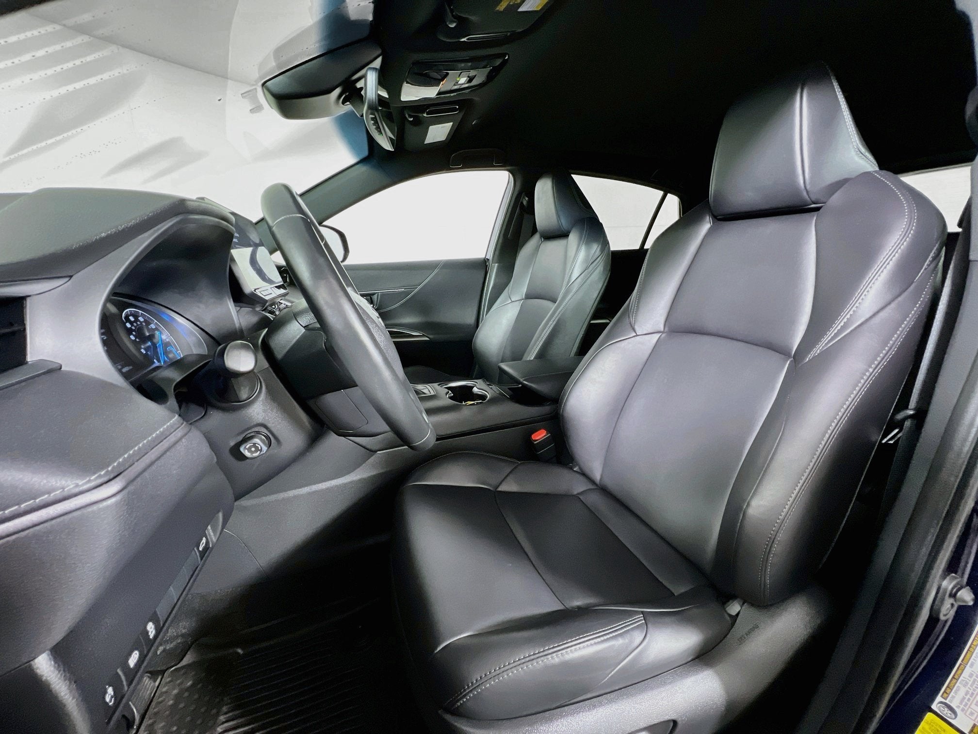 2023 Toyota Venza Base