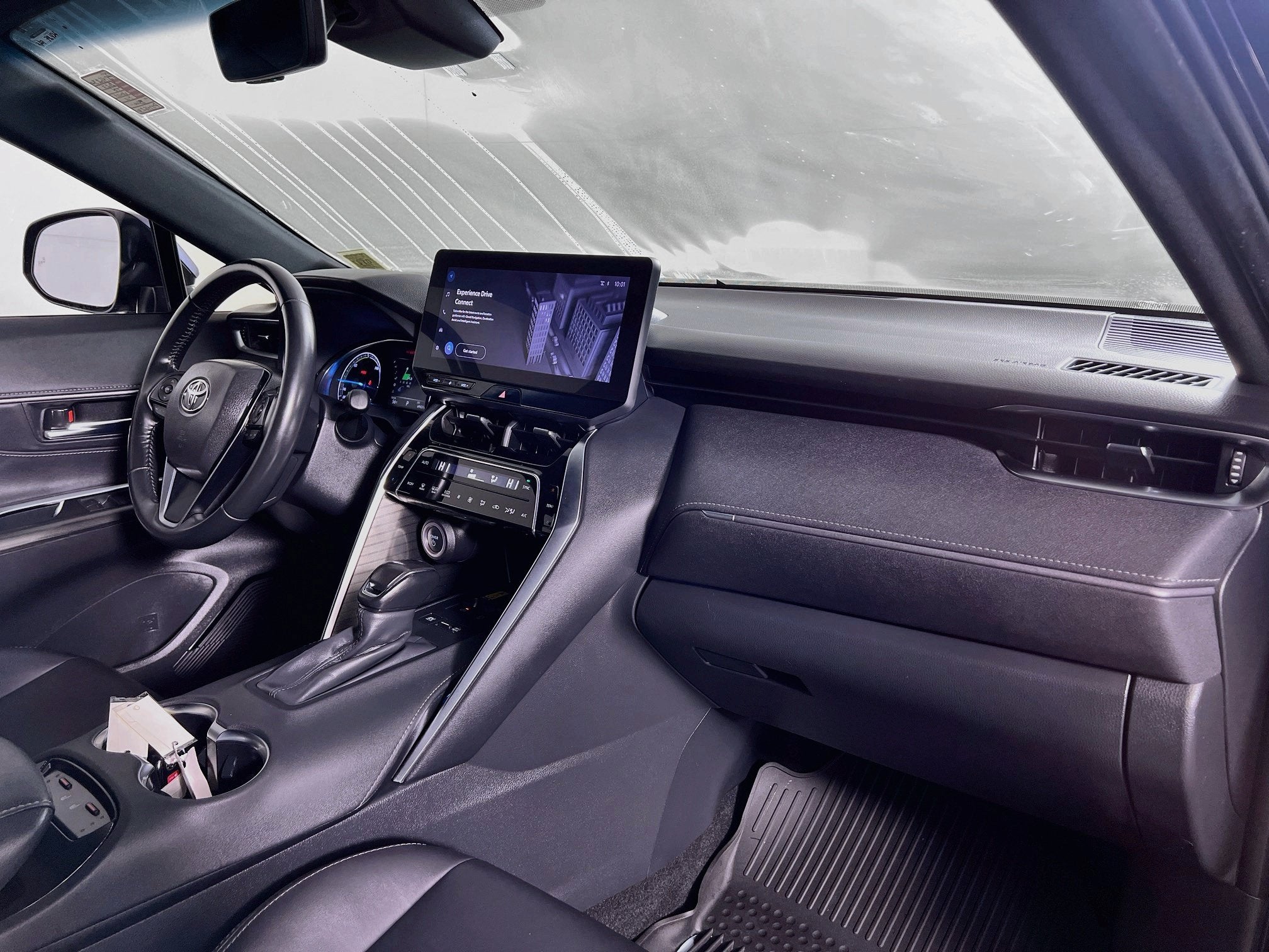 2023 Toyota Venza Base