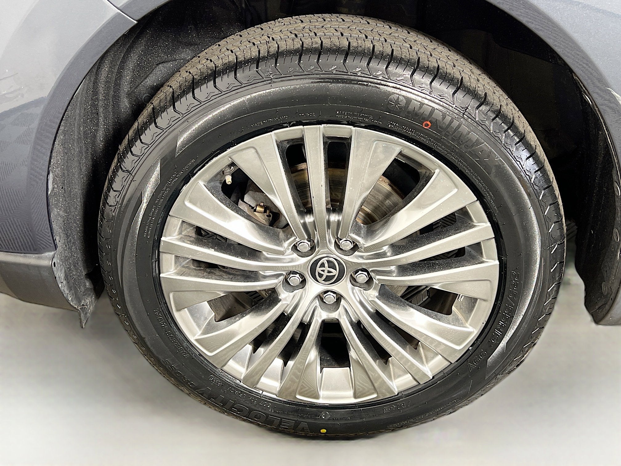 2021 Toyota Venza Base