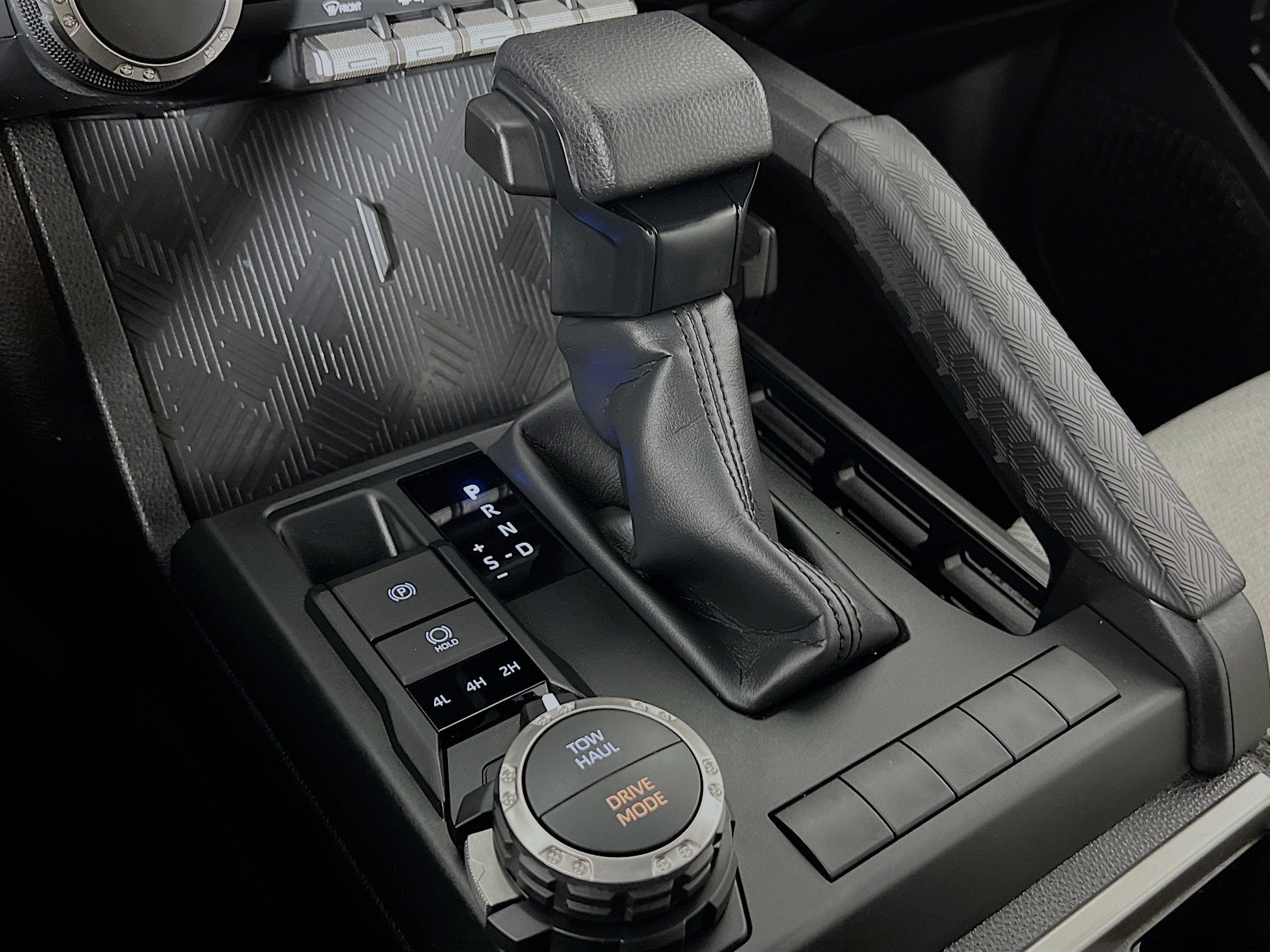 2025 Toyota 4Runner Base