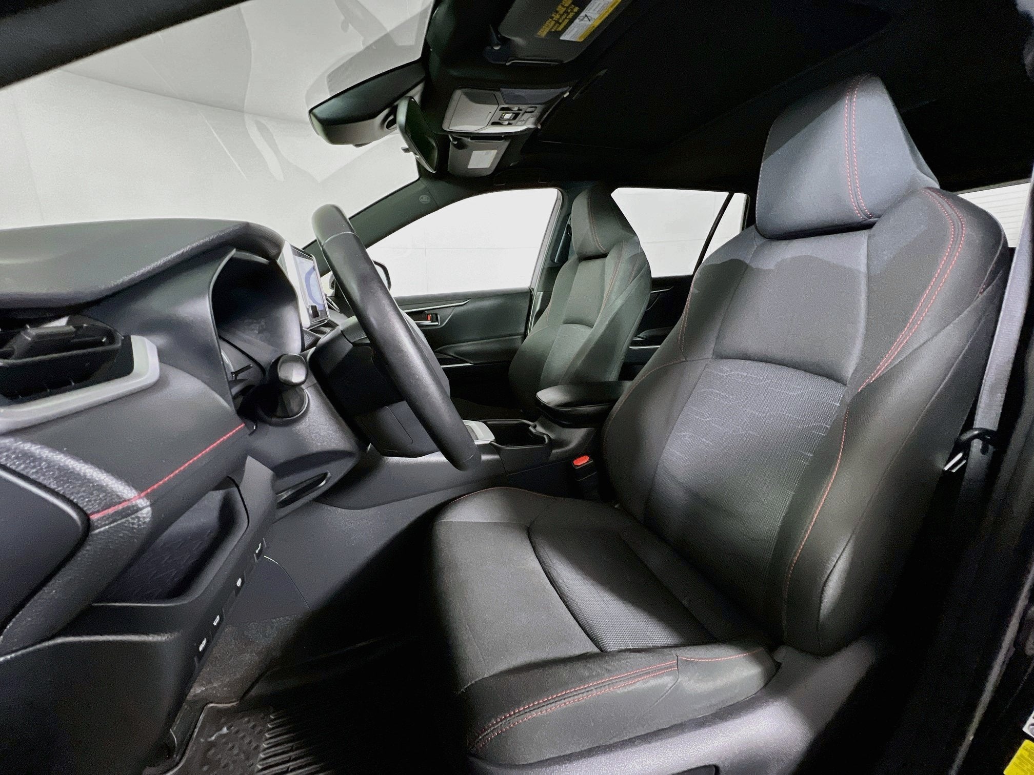 2025 Toyota RAV4 Plug-In Hybrid SE