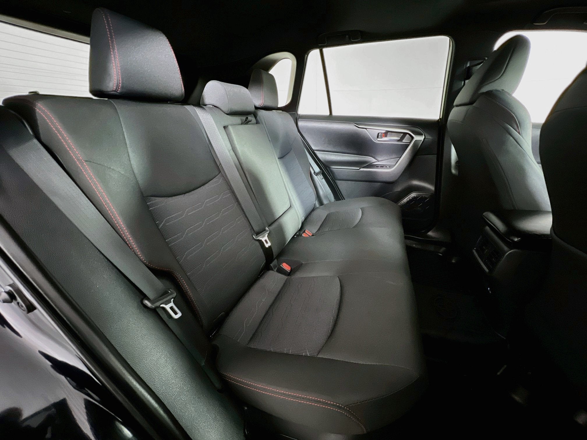 2025 Toyota RAV4 Plug-In Hybrid SE