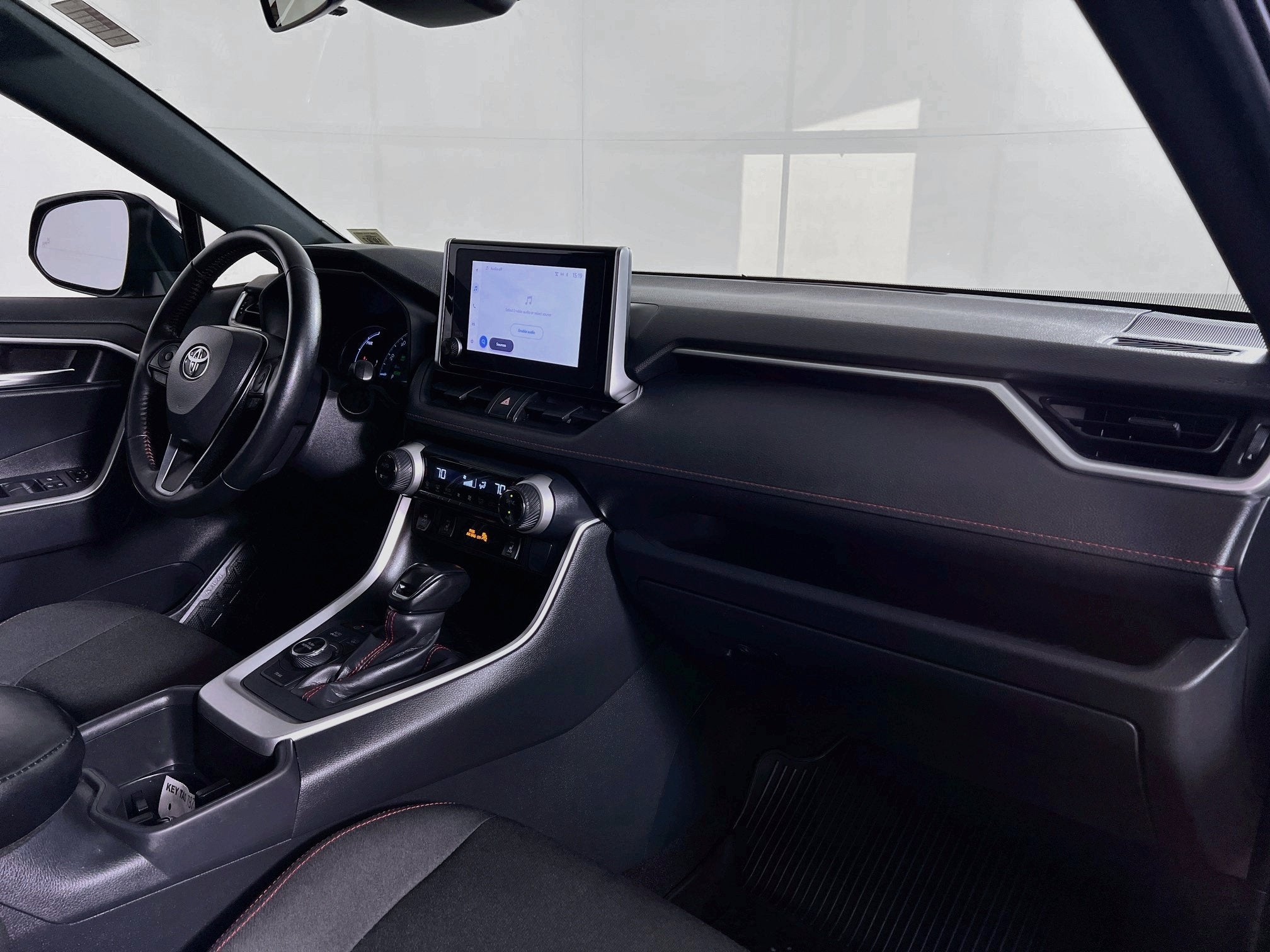 2025 Toyota RAV4 Plug-In Hybrid SE