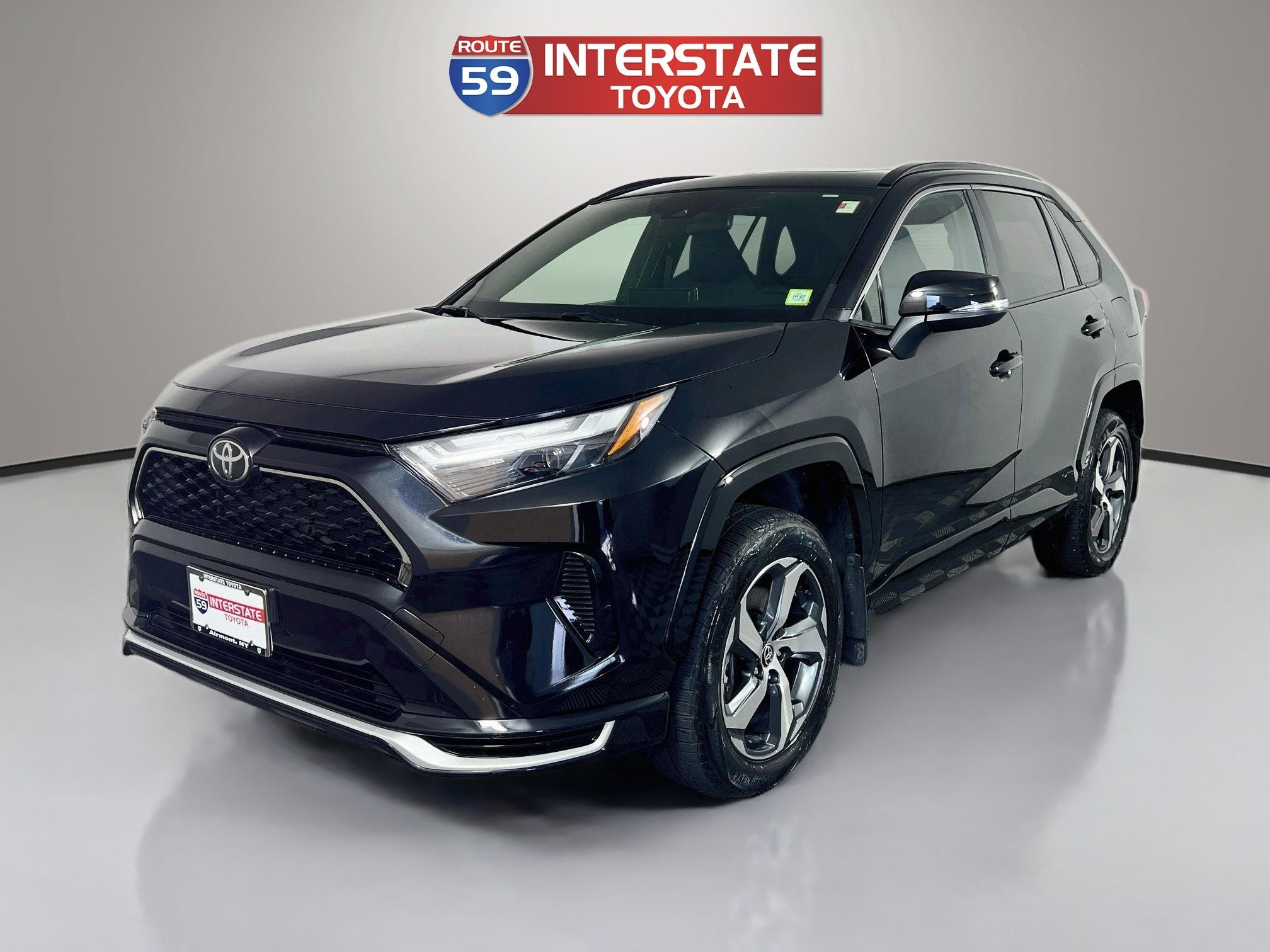 2025 Toyota RAV4 Plug-In Hybrid SE