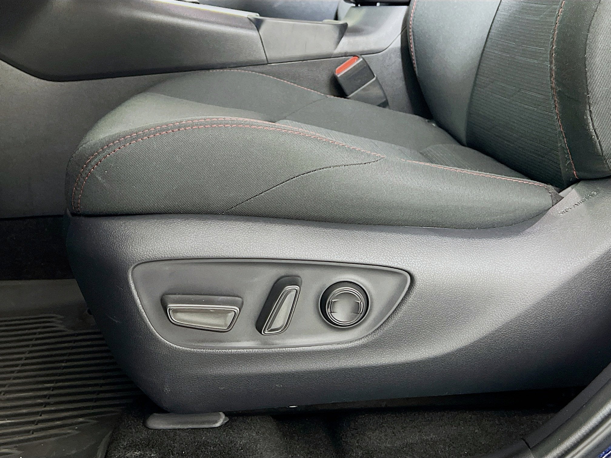 2024 Toyota RAV4 Prime SE