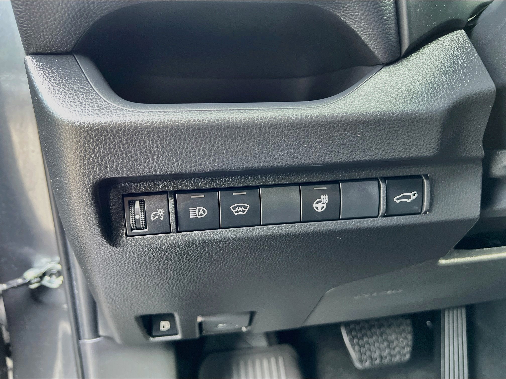2024 Toyota RAV4 Prime SE