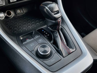 2024 Toyota RAV4 Prime SE