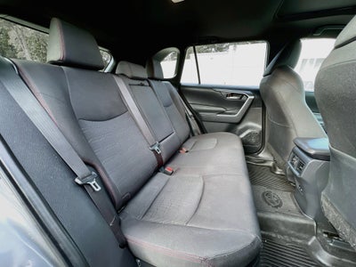 2024 Toyota RAV4 Prime SE