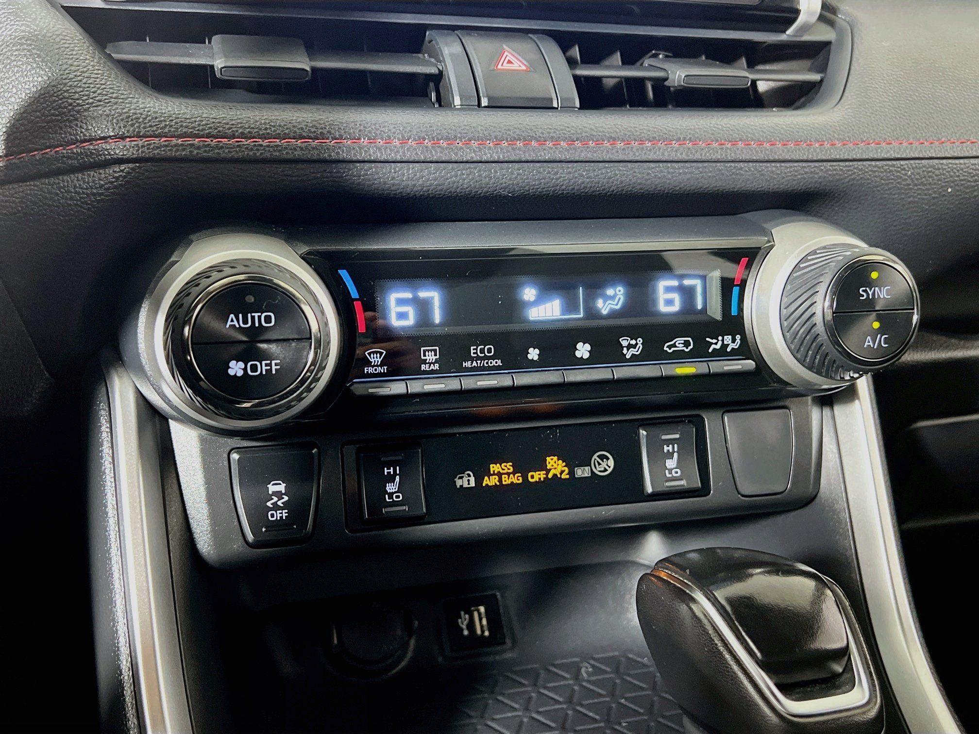 2024 Toyota RAV4 Prime SE
