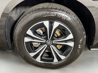 2024 Toyota bZ4X Base