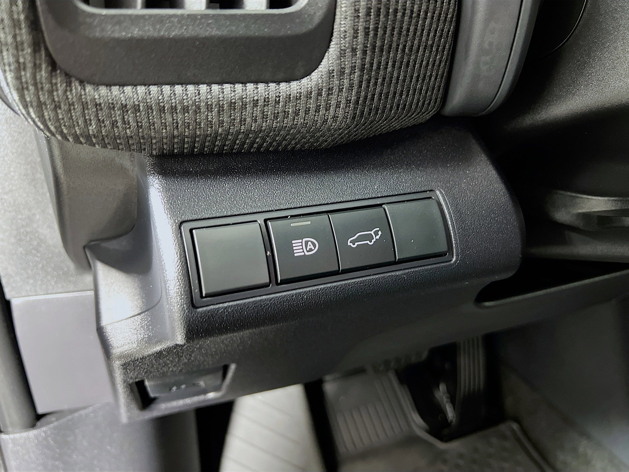 2024 Toyota bZ4X Base