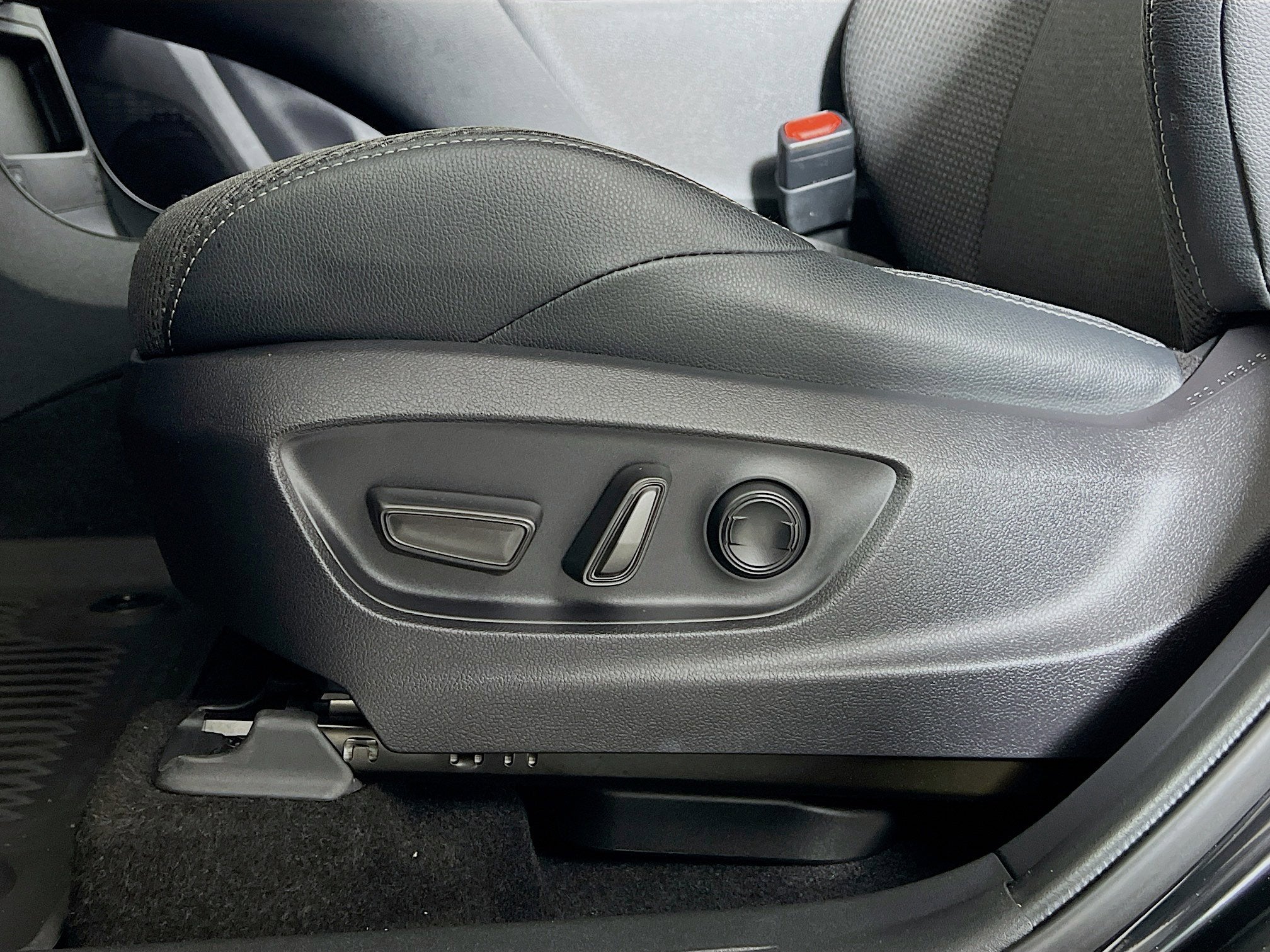 2024 Toyota bZ4X Base