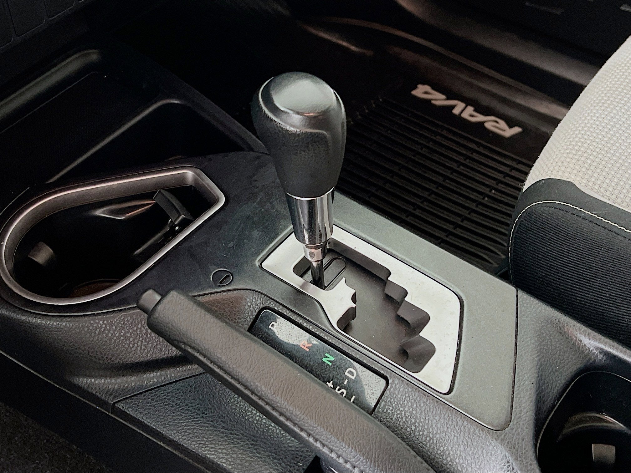 2017 Toyota RAV4 Hybrid XLE