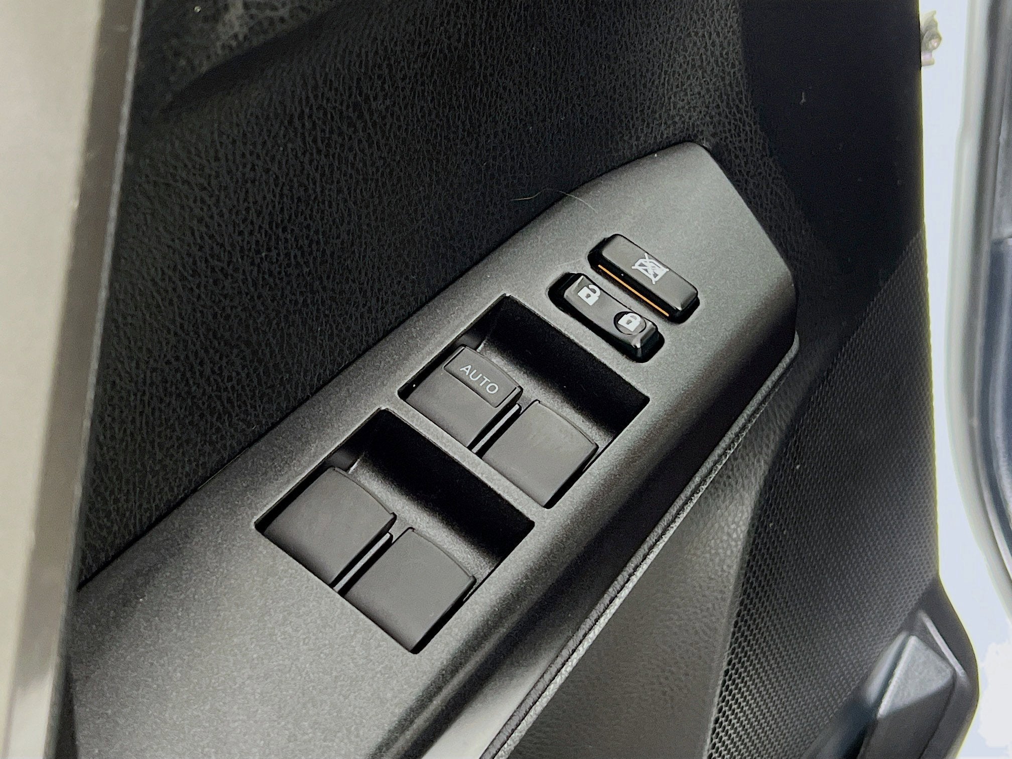 2017 Toyota RAV4 Hybrid XLE