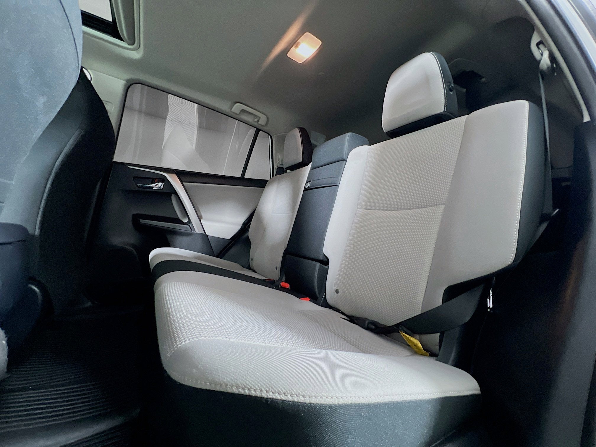 2017 Toyota RAV4 Hybrid XLE