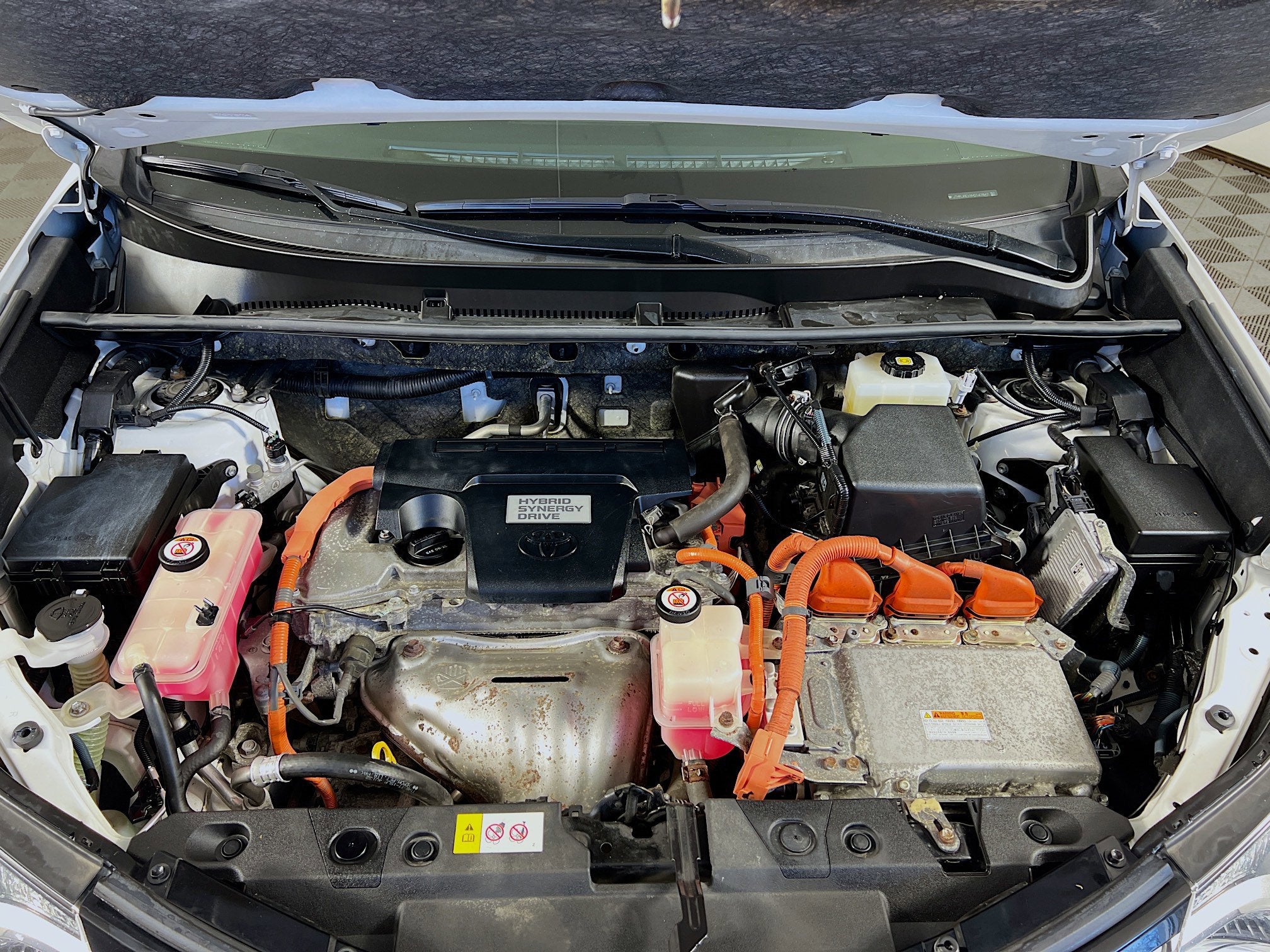 2017 Toyota RAV4 Hybrid XLE