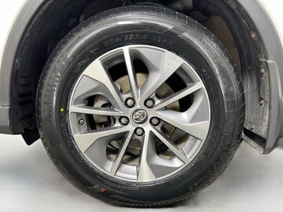 2017 Toyota RAV4 Hybrid XLE