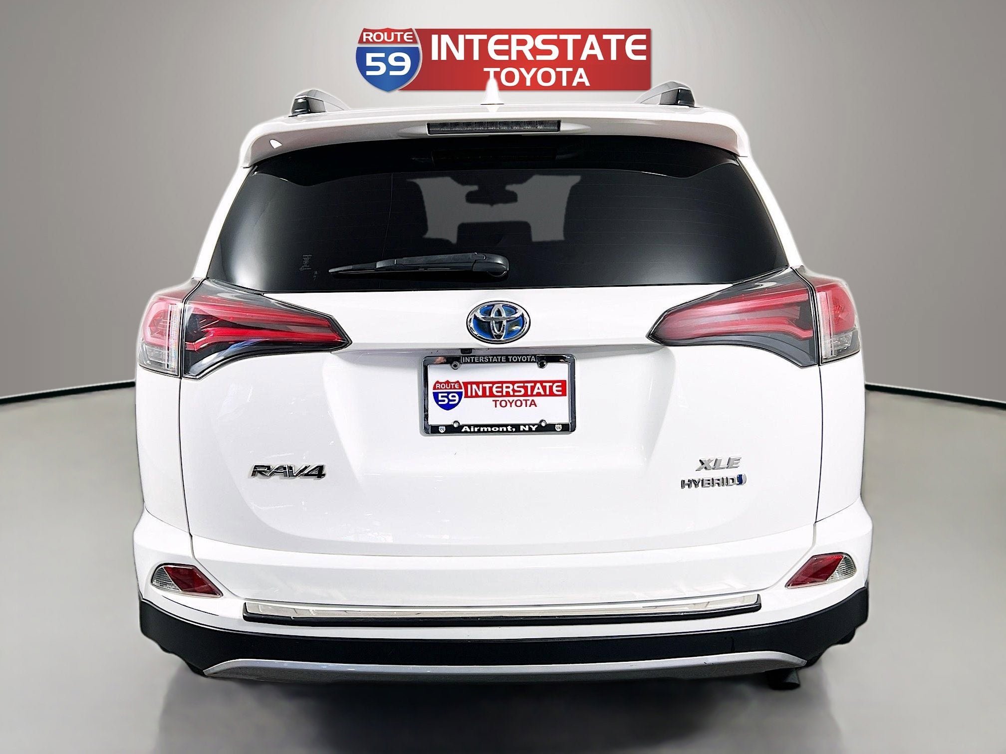 2017 Toyota RAV4 Hybrid XLE