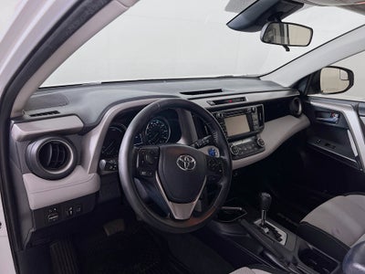 2017 Toyota RAV4 Hybrid XLE