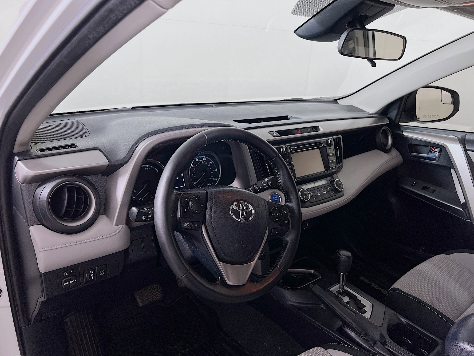2017 Toyota RAV4 Hybrid XLE