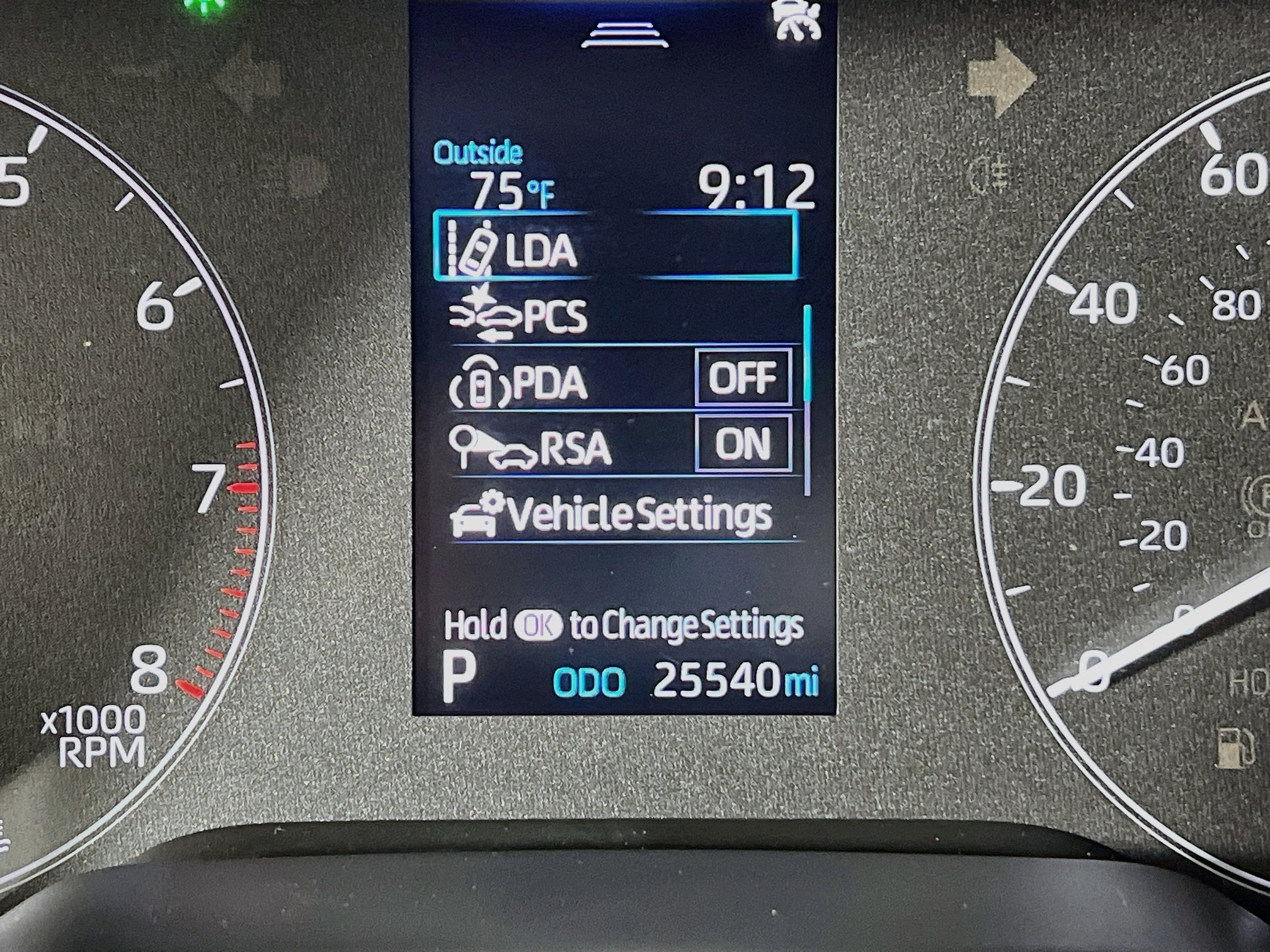 2024 Toyota Corolla Hatchback SE