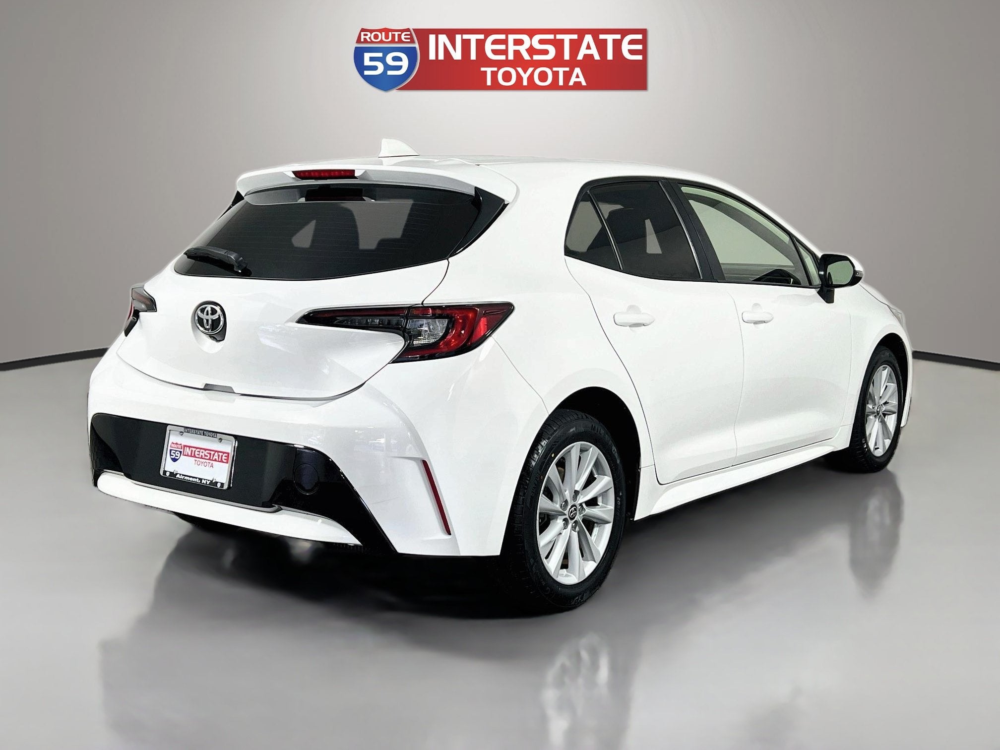 2024 Toyota Corolla Hatchback SE