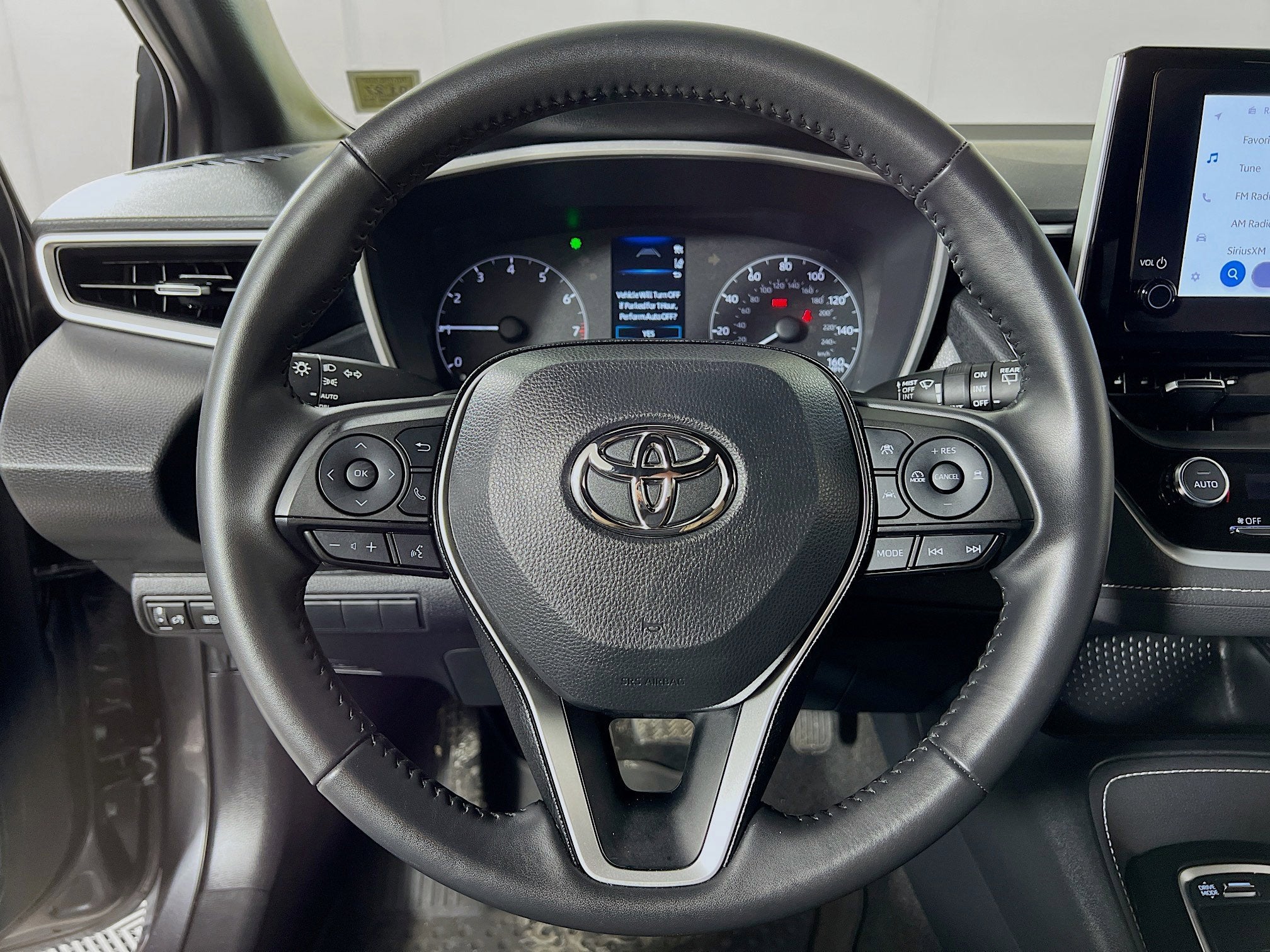 2023 Toyota Corolla Hatchback SE