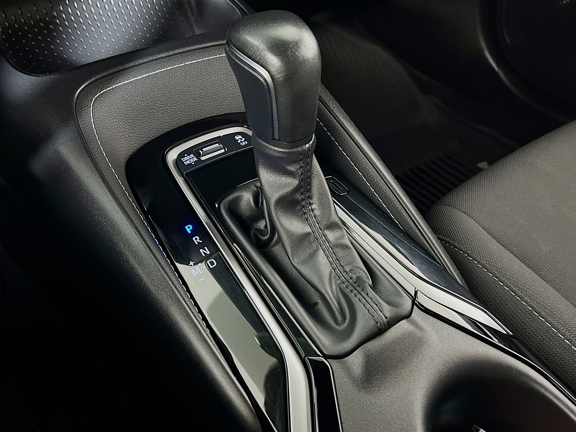 2023 Toyota Corolla Hatchback SE