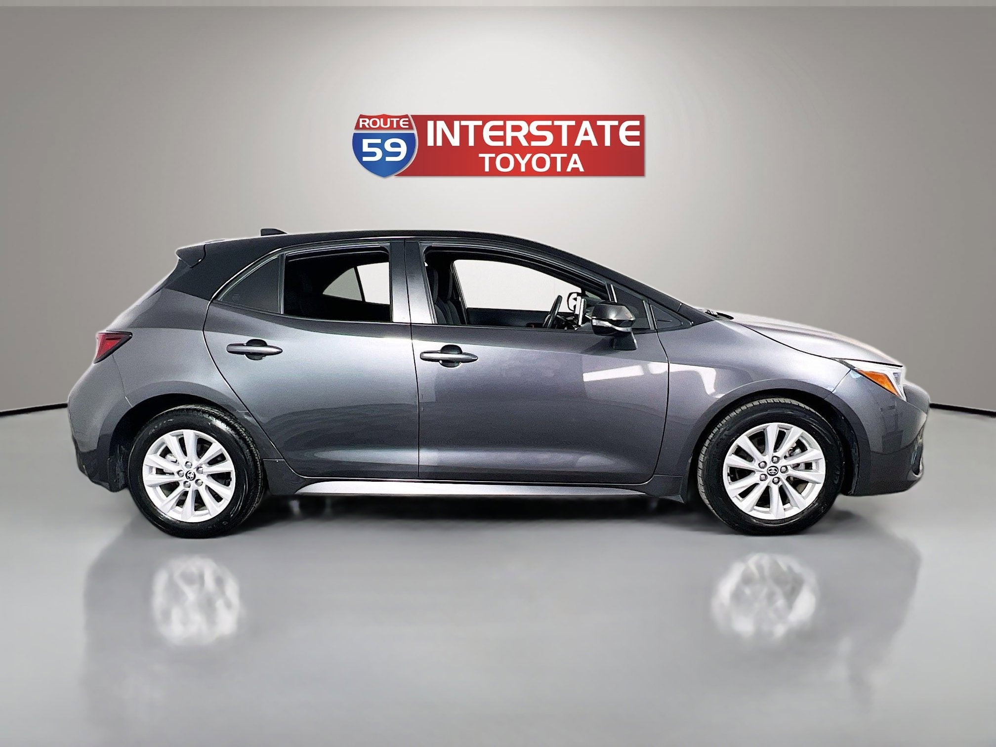 2023 Toyota Corolla Hatchback SE