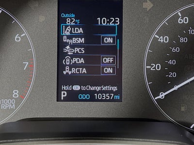 2025 Toyota Corolla Hatchback SE