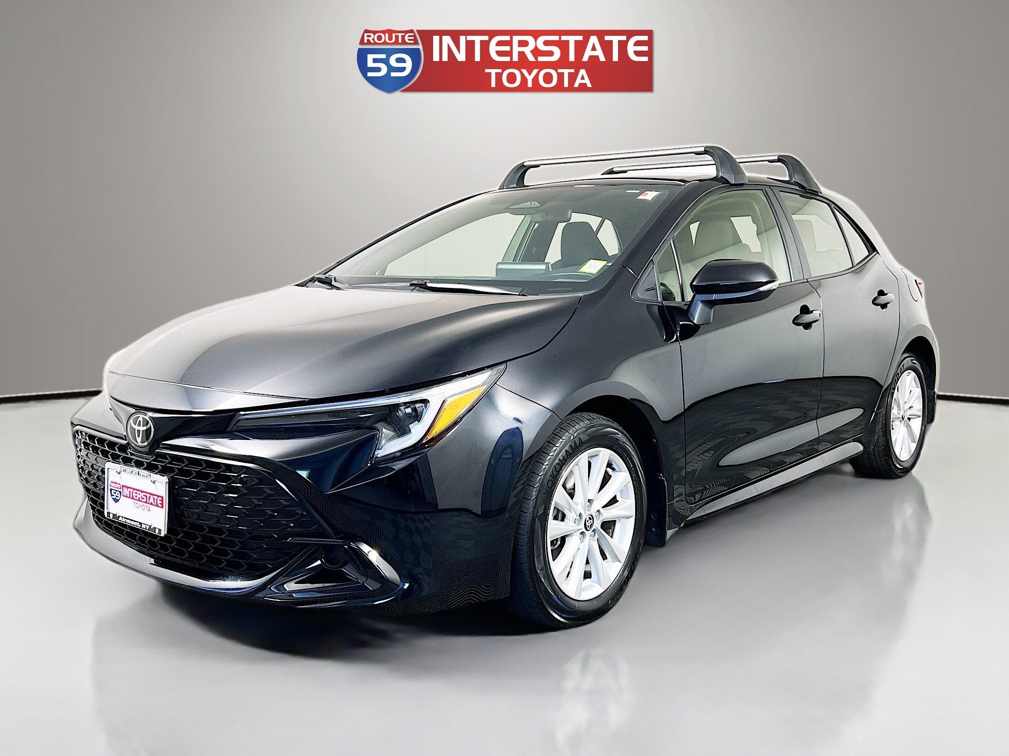 2025 Toyota Corolla Hatchback SE