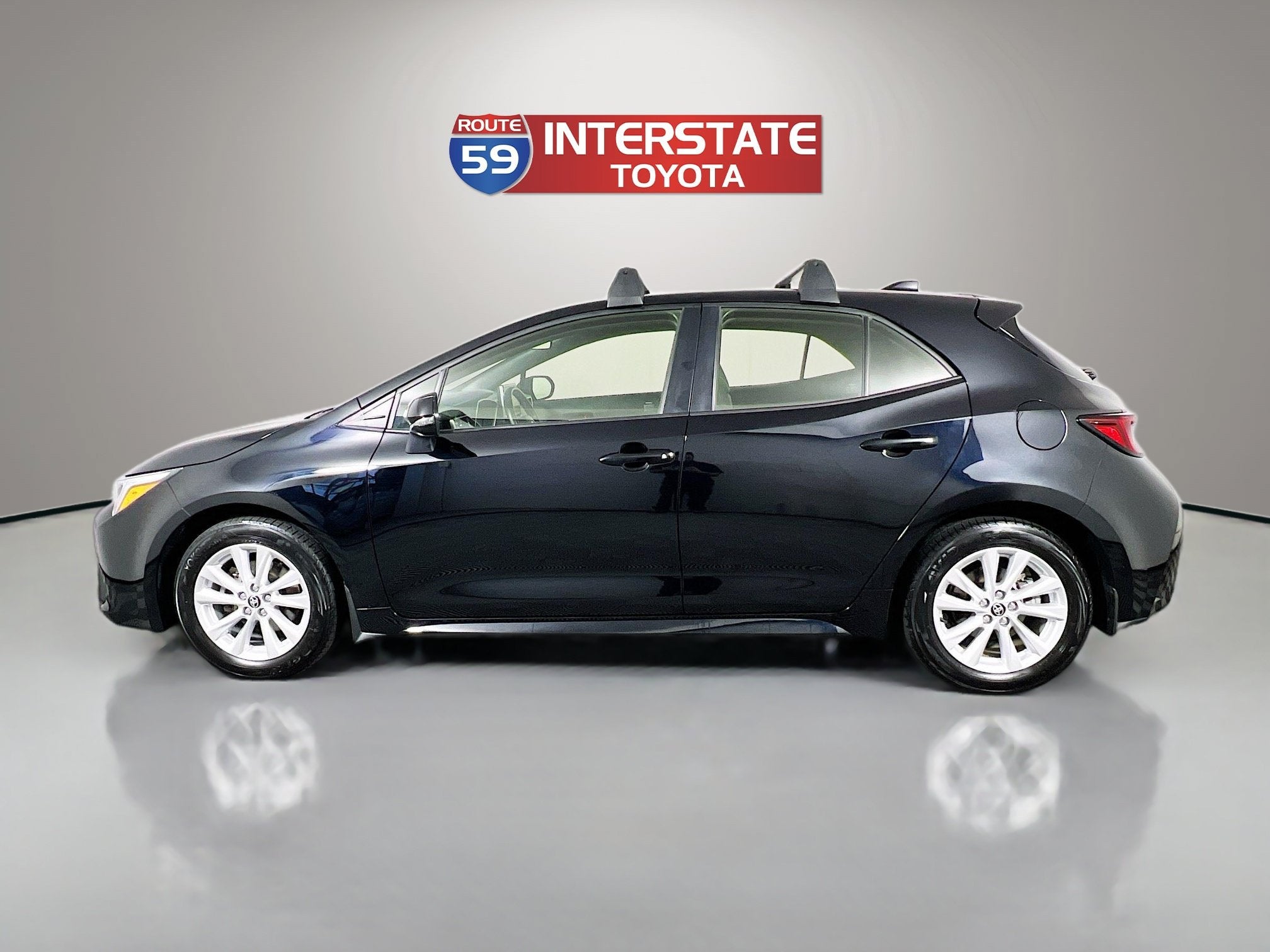 2025 Toyota Corolla Hatchback SE