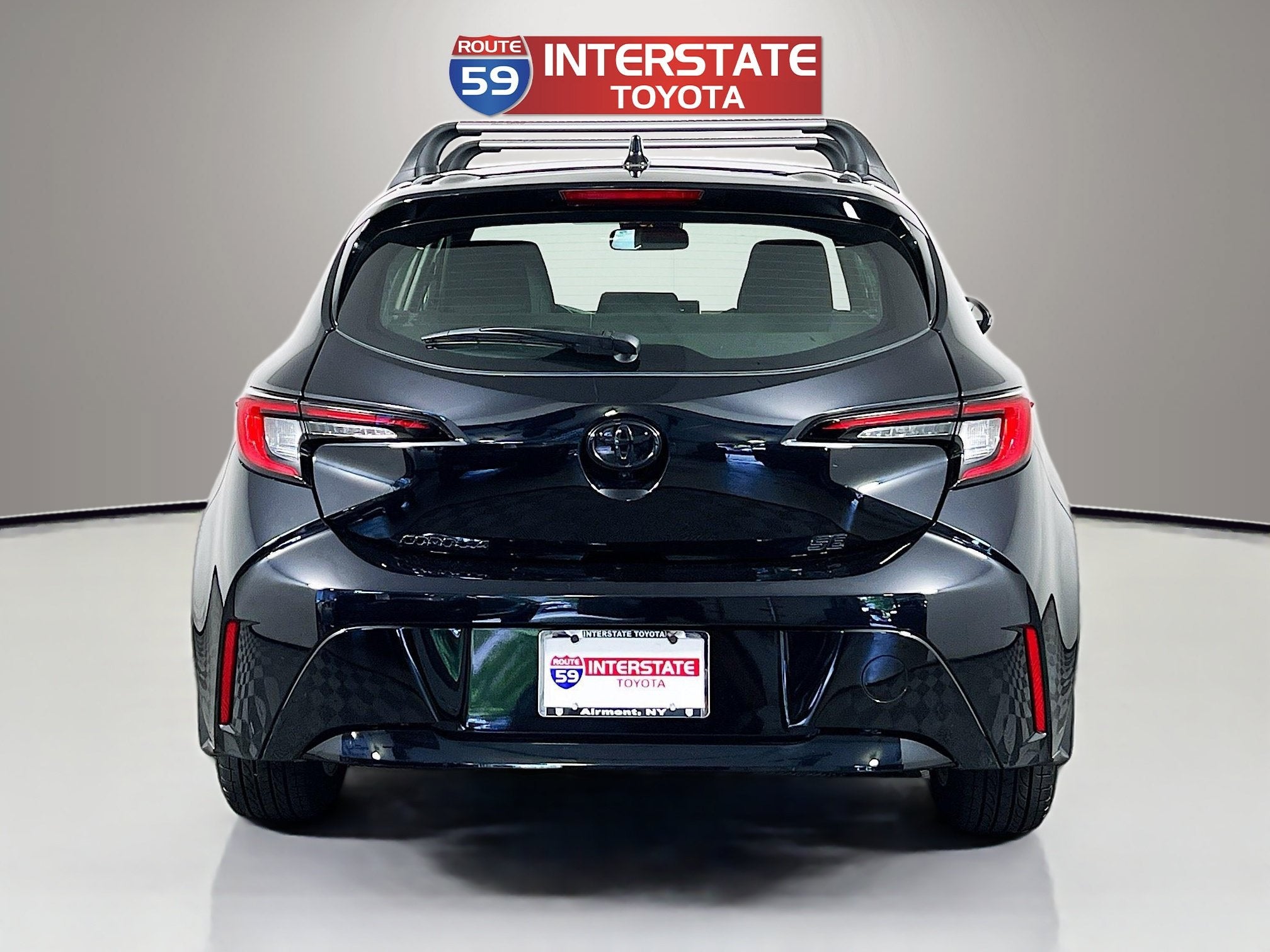 2025 Toyota Corolla Hatchback SE