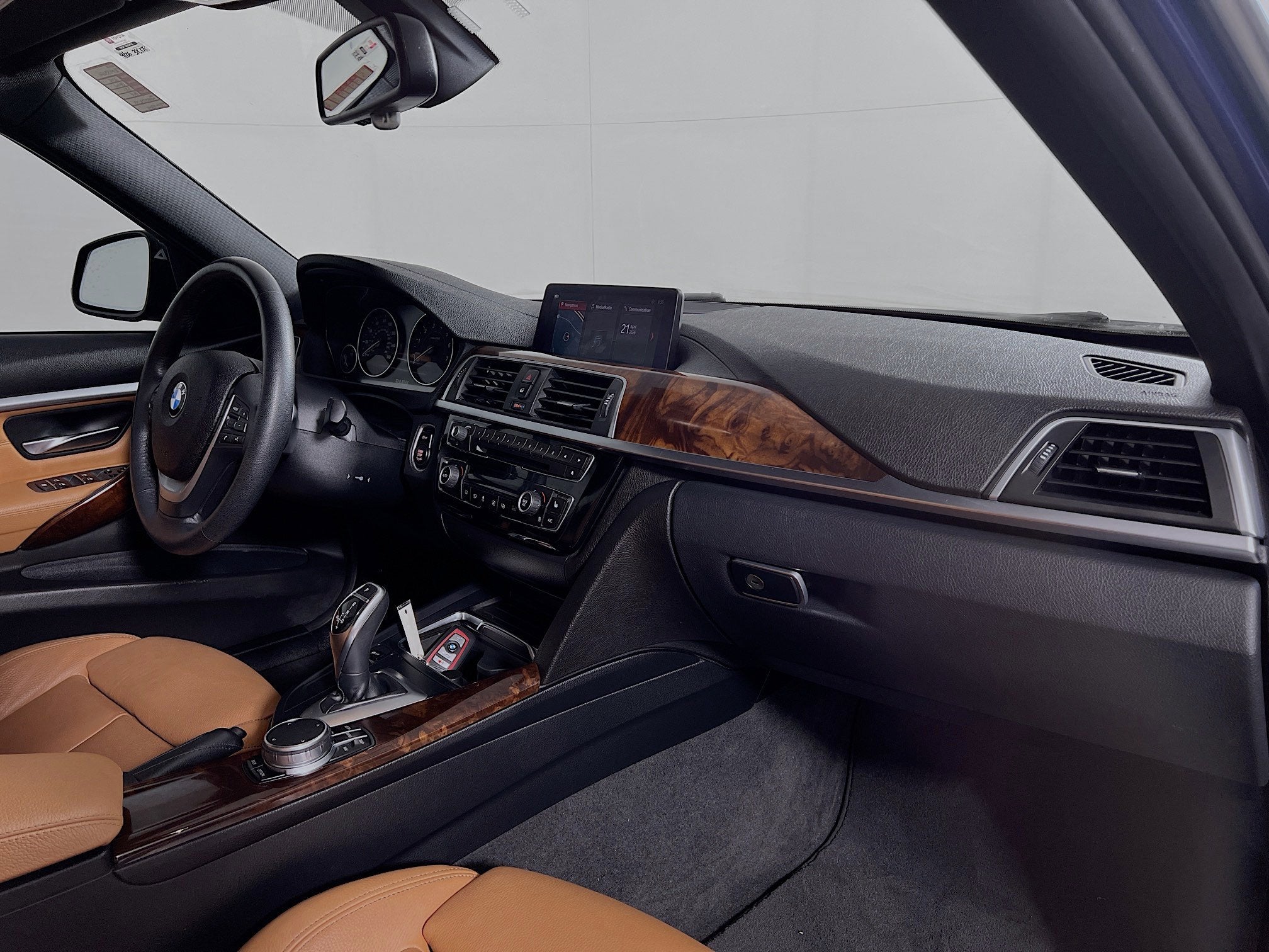 2018 BMW 3 Series 330i xDrive