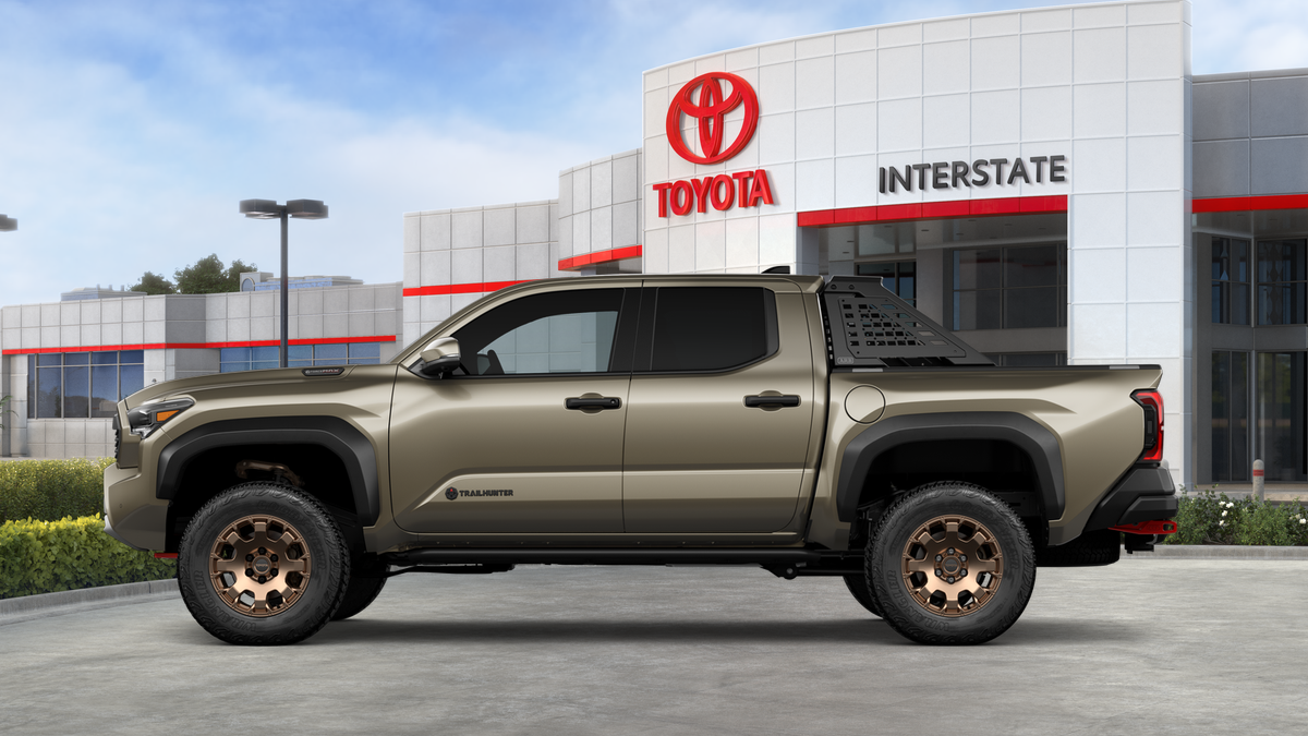 2025 Toyota Tacoma i-FORCE MAX Tacoma Trailhunter