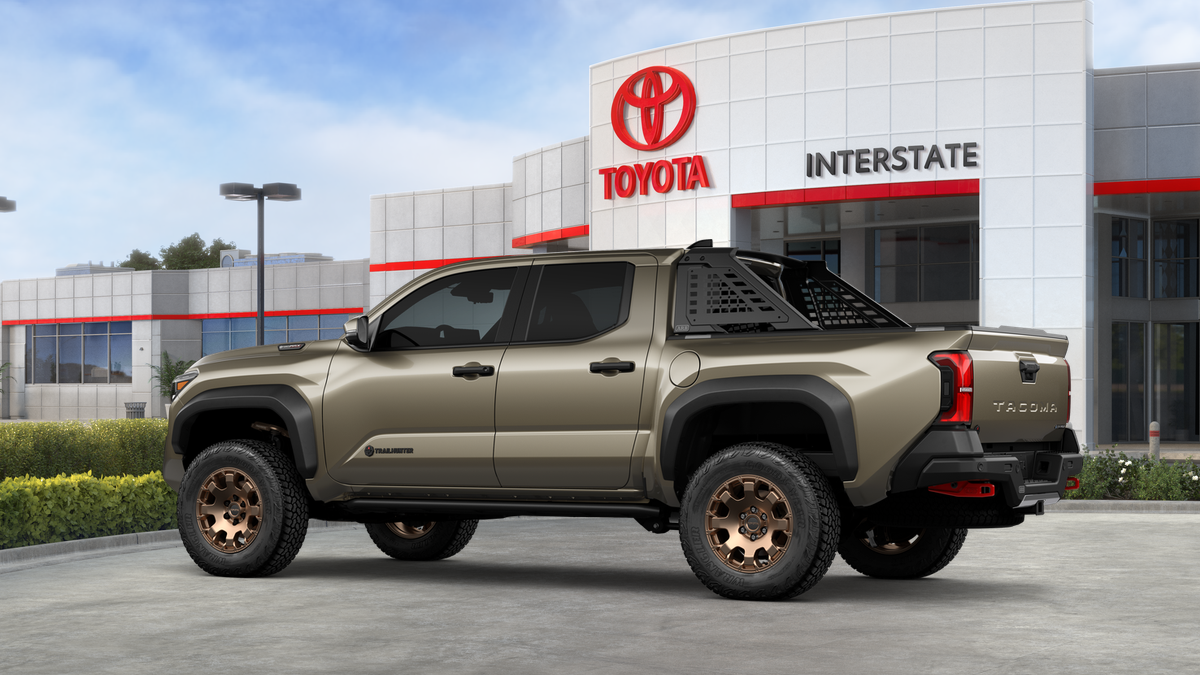 2025 Toyota Tacoma i-FORCE MAX Tacoma Trailhunter