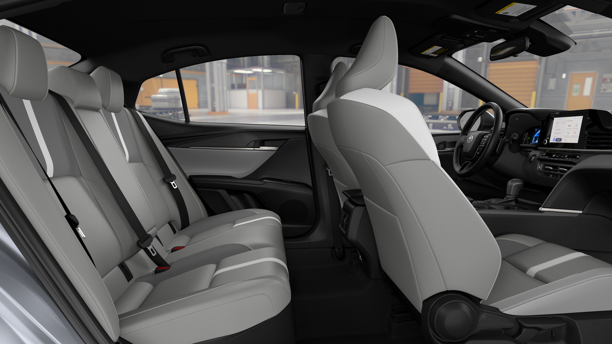 2026 Toyota Camry SE AWD