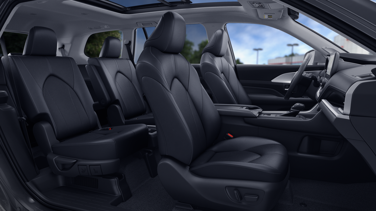 2025 Toyota Grand Highlander Hybrid Nightshade