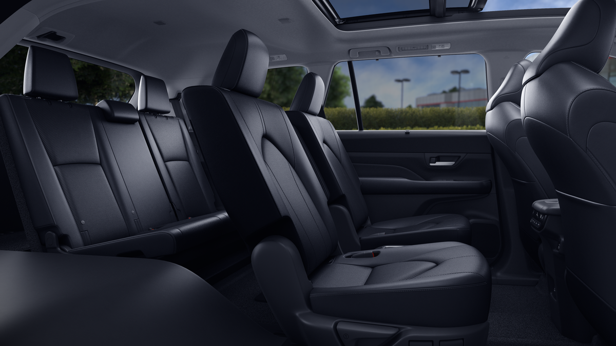 2025 Toyota Grand Highlander Hybrid Nightshade