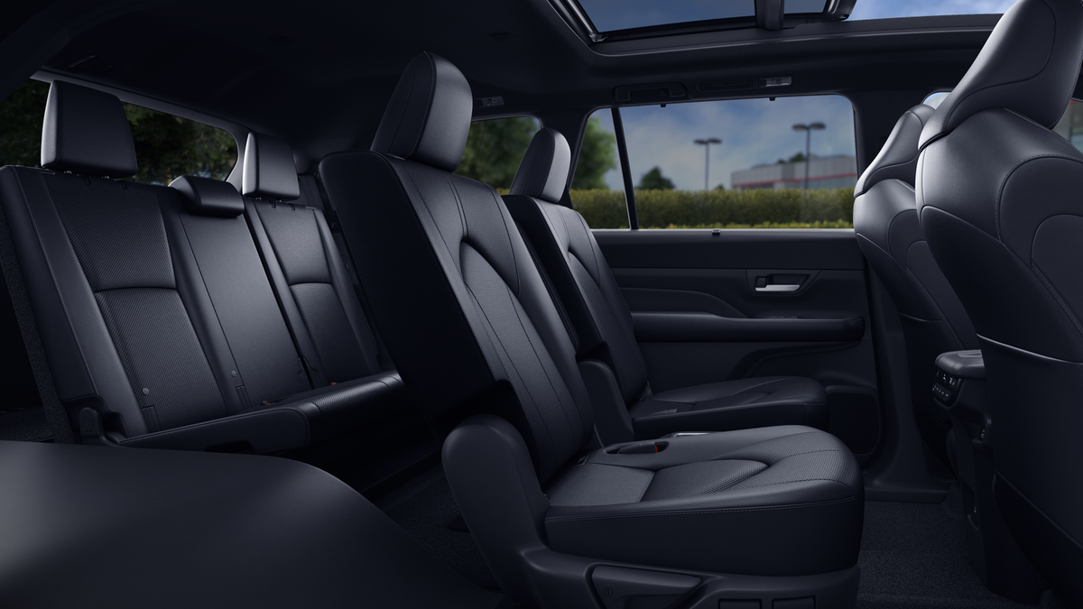 2026 Toyota Grand Highlander Hybrid Nightshade