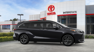 2025 Toyota Sienna Platinum