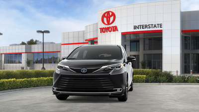 2025 Toyota Sienna Platinum