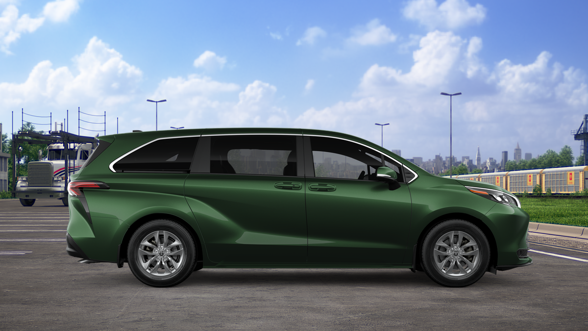 2026 Toyota Sienna LE