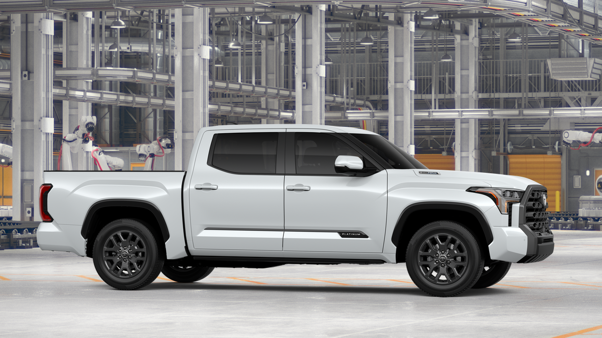 2026 Toyota Tundra i-FORCE MAX Tundra Platinum