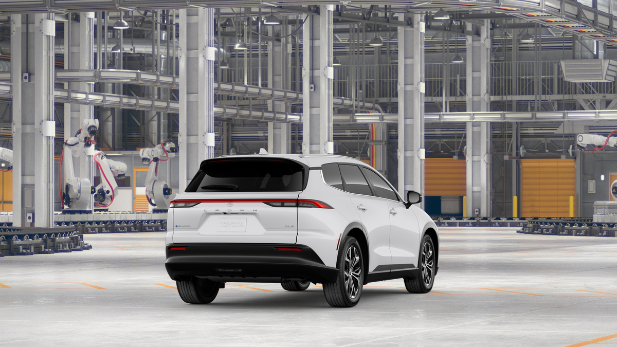 2026 Toyota Toyota Crown Signia XLE