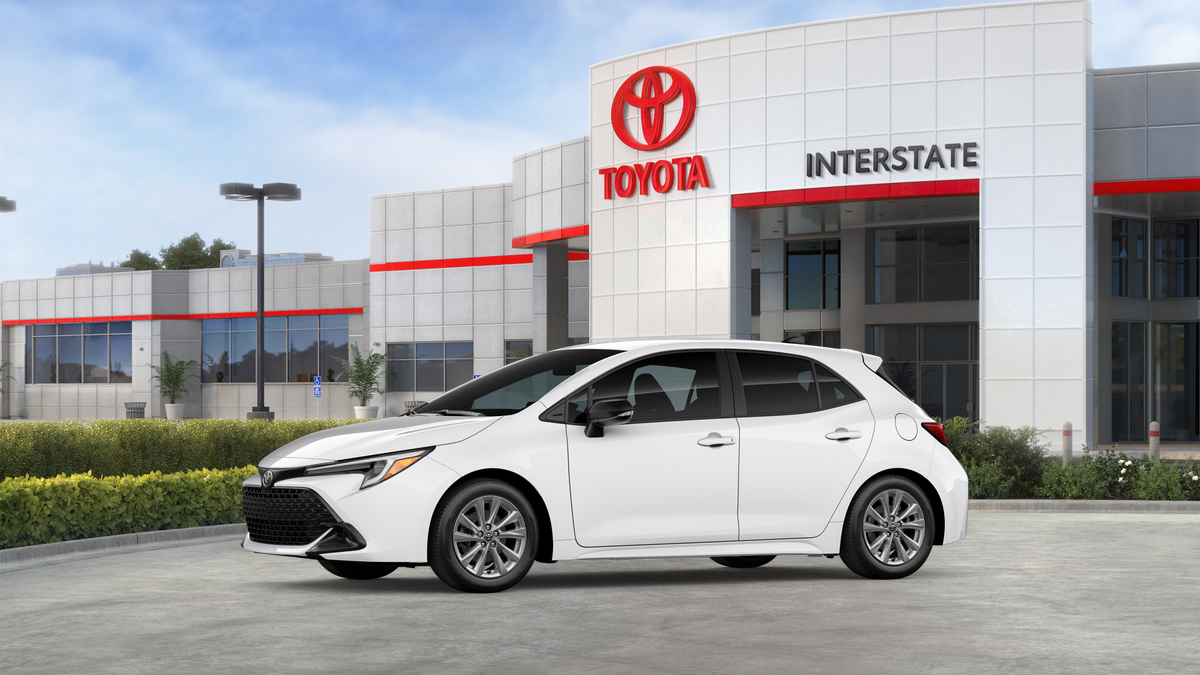 2026 Toyota Corolla Hatchback SE